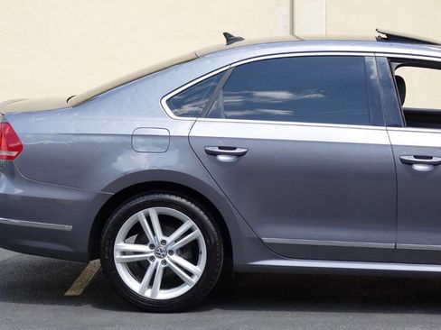 Used 2013 Volkswagen Passat TDI SEL Premium image 22