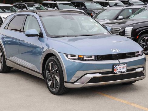 New 2026 Hyundai Ioniq 5 Limited image 3