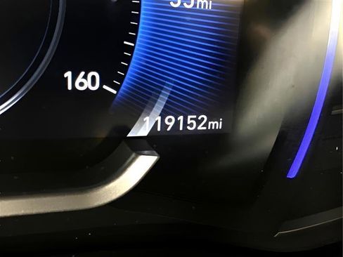 Used 2020 Hyundai Santa Fe SEL w/ Convenience + Premium Package image 8