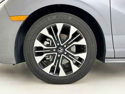 Used 2025 Honda Odyssey Elite image 32