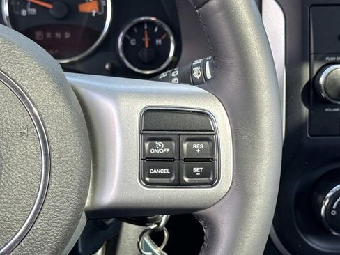 Used 2016 Jeep Compass High Altitude AWD/4WD image 22