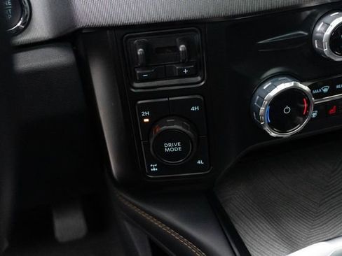Used 2024 Ford F250 Platinum AWD/4WD image 34