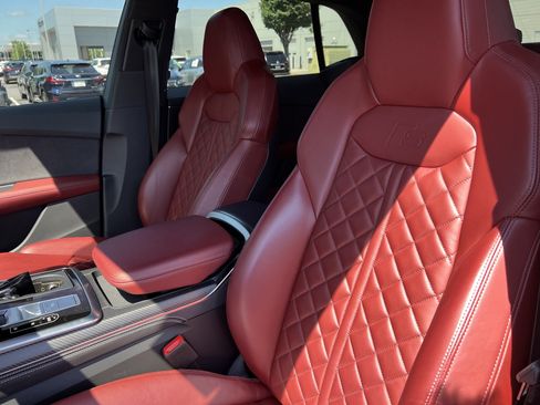 Used 2024 Audi SQ8 Premium Plus AWD/4WD image 16