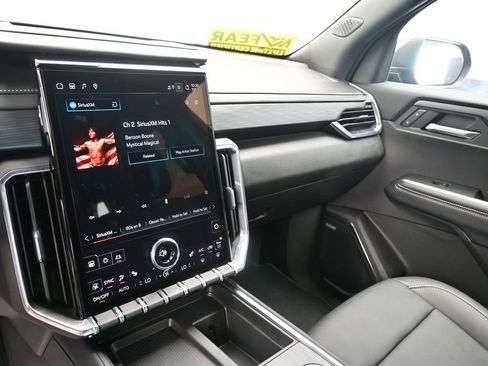 New 2025 GMC Acadia Elevation w/ Elevation Premium Package image 25