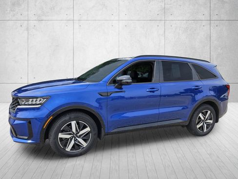 Used 2022 Kia Sorento S w/ Panoramic Sunroof Package FWD image 3
