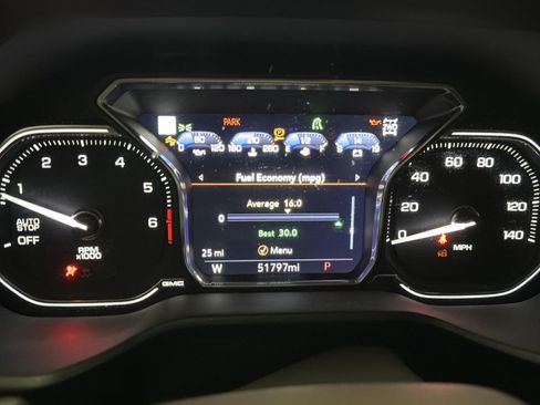 Used 2021 GMC Yukon Denali w/ Denali Premium Package AWD/4WD image 18