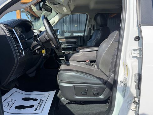 Used 2017 RAM 2500 Laramie AWD/4WD image 9