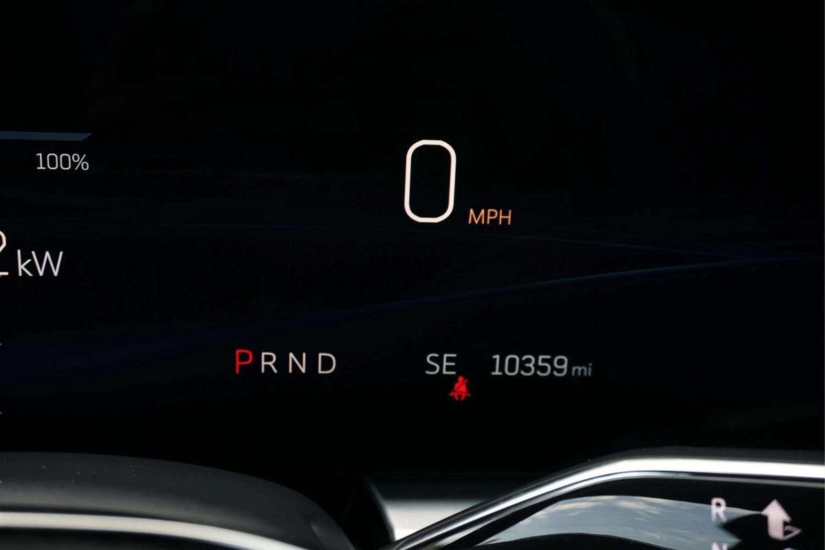 Used 2024 Cadillac Lyriq Luxury RWD image 29