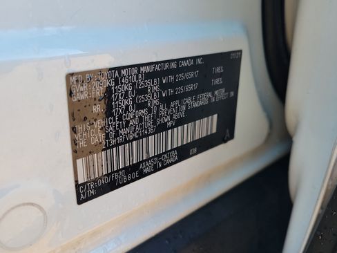 Used 2021 Toyota RAV4 LE image 32