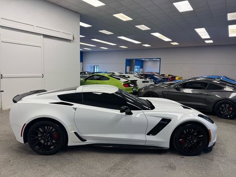 Used 2019 Chevrolet Corvette Z06 image 9
