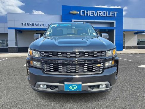 Used 2021 Chevrolet Silverado 1500 Custom AWD/4WD image 2