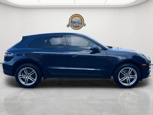 Used 2019 Porsche Macan AWD/4WD image 24