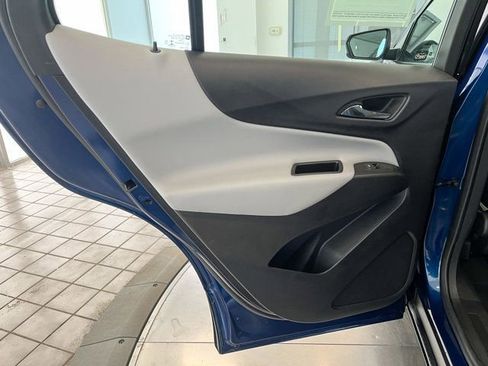 Used 2023 Chevrolet Equinox LS image 27