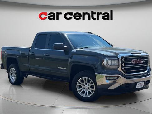 Used 2017 GMC Sierra 1500 SLE w/ SLE Value Package AWD/4WD image 7