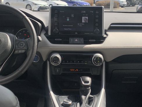 Certified 2021 Toyota RAV4 XLE Premium image 23