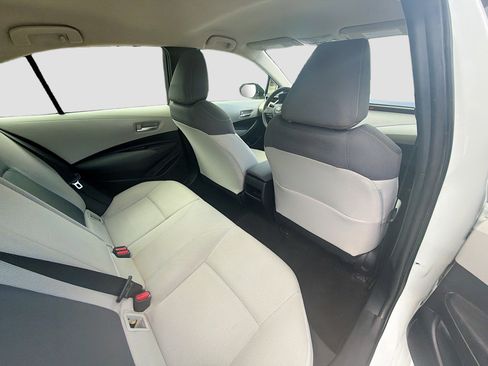 Used 2021 Toyota Corolla LE FWD image 27