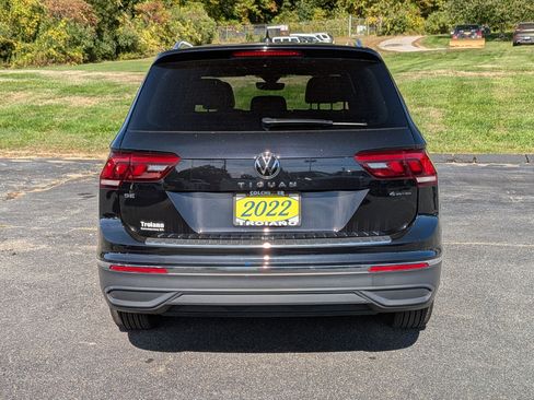 Used 2022 Volkswagen Tiguan SE image 5