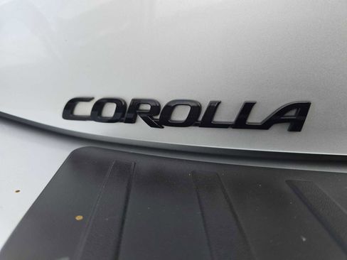 Used 2022 Toyota Corolla SE image 14