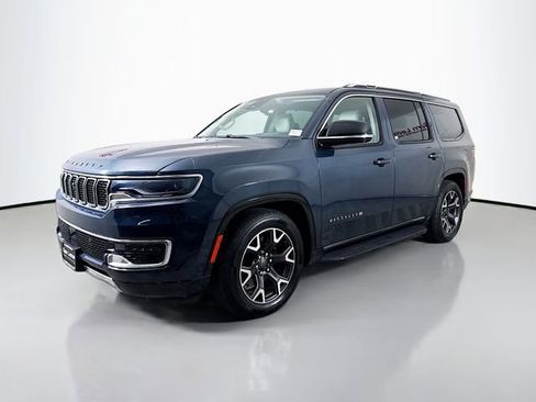 Used 2023 Jeep Wagoneer Series III w/ Rear Seat Video Group 1 AWD/4WD image 3