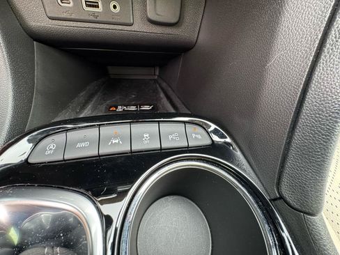 Used 2021 Buick Encore GX Essence w/ Advanced Technology Package AWD/4WD image 31