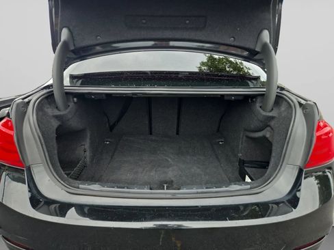 Used 2018 BMW 330i xDrive Sedan w/ Convenience Package AWD/4WD image 29