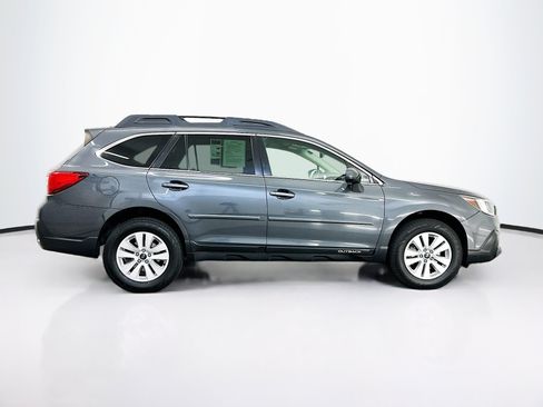 Used 2019 Subaru Outback 2.5i Premium AWD/4WD image 10
