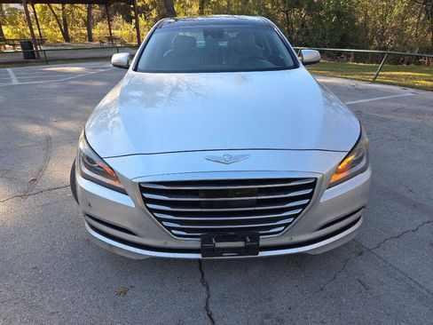 Used 2015 Hyundai Genesis 3.8 w/ Option Group 03 RWD image 9