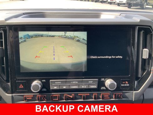 Used 2025 Nissan Frontier PRO-4X AWD/4WD image 36