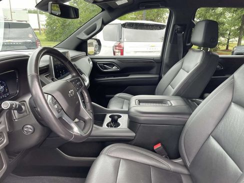 Certified 2022 Chevrolet Tahoe Z71 w/ Luxury Package AWD/4WD image 21