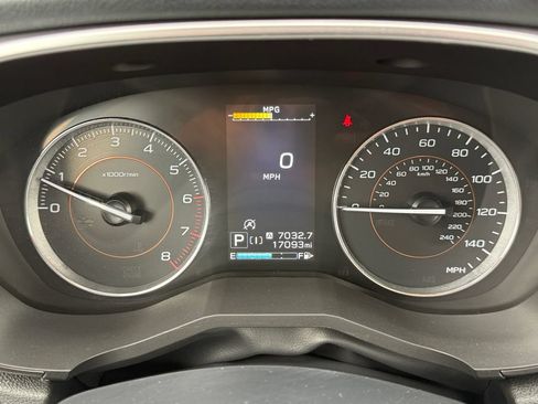 Used 2023 Subaru Crosstrek 2.5i Limited w/ Moonroof Package AWD/4WD image 13