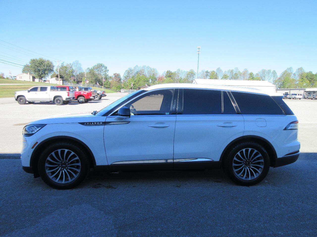 Used 2020 Lincoln Aviator Reserve w/ Equipment Group 201A RWD image 3