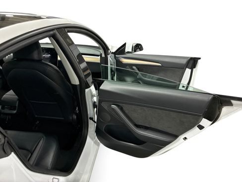 Certified 2023 Tesla Model 3 Standard Range RWD image 12