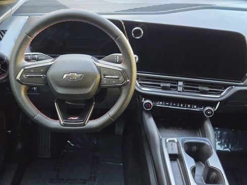 Used 2025 Chevrolet Equinox EV RS image 27