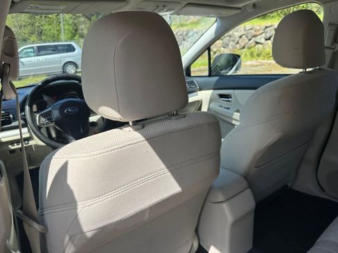 Used 2014 Subaru Crosstrek 2.0i Premium w/ Moonroof Package AWD/4WD image 9