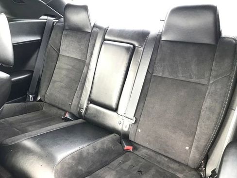 Used 2018 Dodge Challenger R/T Plus image 20