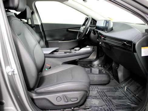 Used 2023 Kia EV6 Wind RWD image 14