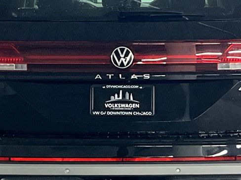 New 2026 Volkswagen Atlas Peak Edition image 36