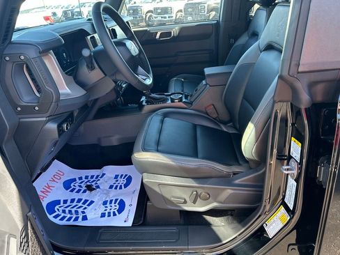 New 2025 Ford Bronco Outer Banks image 12