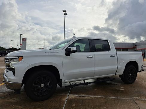 Used 2023 Chevrolet Silverado 1500 LTZ RWD image 8