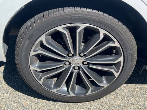 Used 2014 Toyota Corolla S FWD image 17
