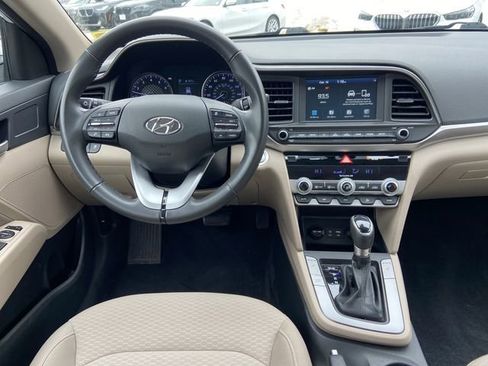 Used 2020 Hyundai Elantra Value Edition image 11