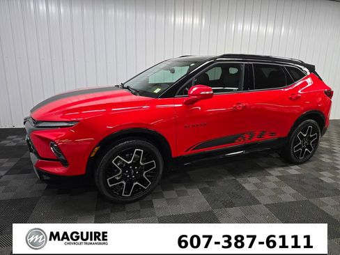 Used 2023 Chevrolet Blazer RS w/ Enhanced Convenience Package AWD/4WD image 3