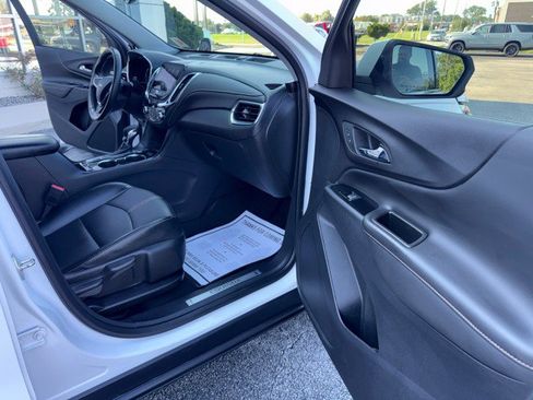 Used 2022 Chevrolet Equinox Premier FWD image 30