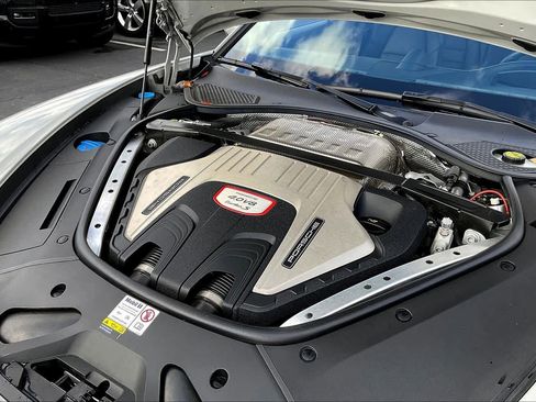 Used 2022 Porsche Panamera Turbo S image 34