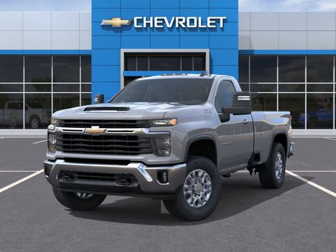 Used 2024 Chevrolet Silverado 3500 LT w/ Convenience Package AWD/4WD image 6