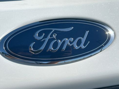 New 2026 Ford Explorer Active w/ Active Comfort Package RWD image 19