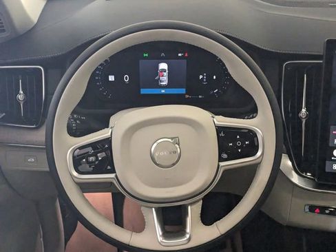 New 2026 Volvo XC90 B6 Ultra w/ Protection Package AWD/4WD image 9