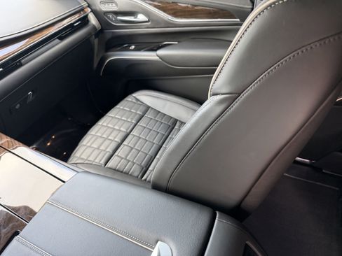 Certified 2024 Cadillac Escalade Sport Platinum AWD/4WD image 14