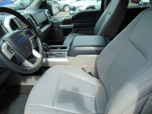 Used 2020 Ford F150 Lariat image 19