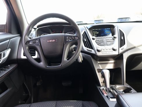 Used 2013 GMC Terrain SLE image 19